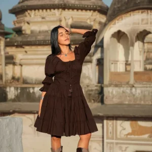 Korte Vaiana Jurk Bruin