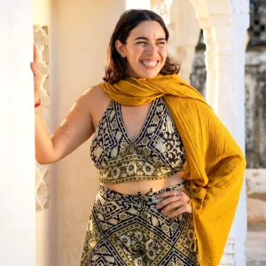 Sacred Roots Short Olive